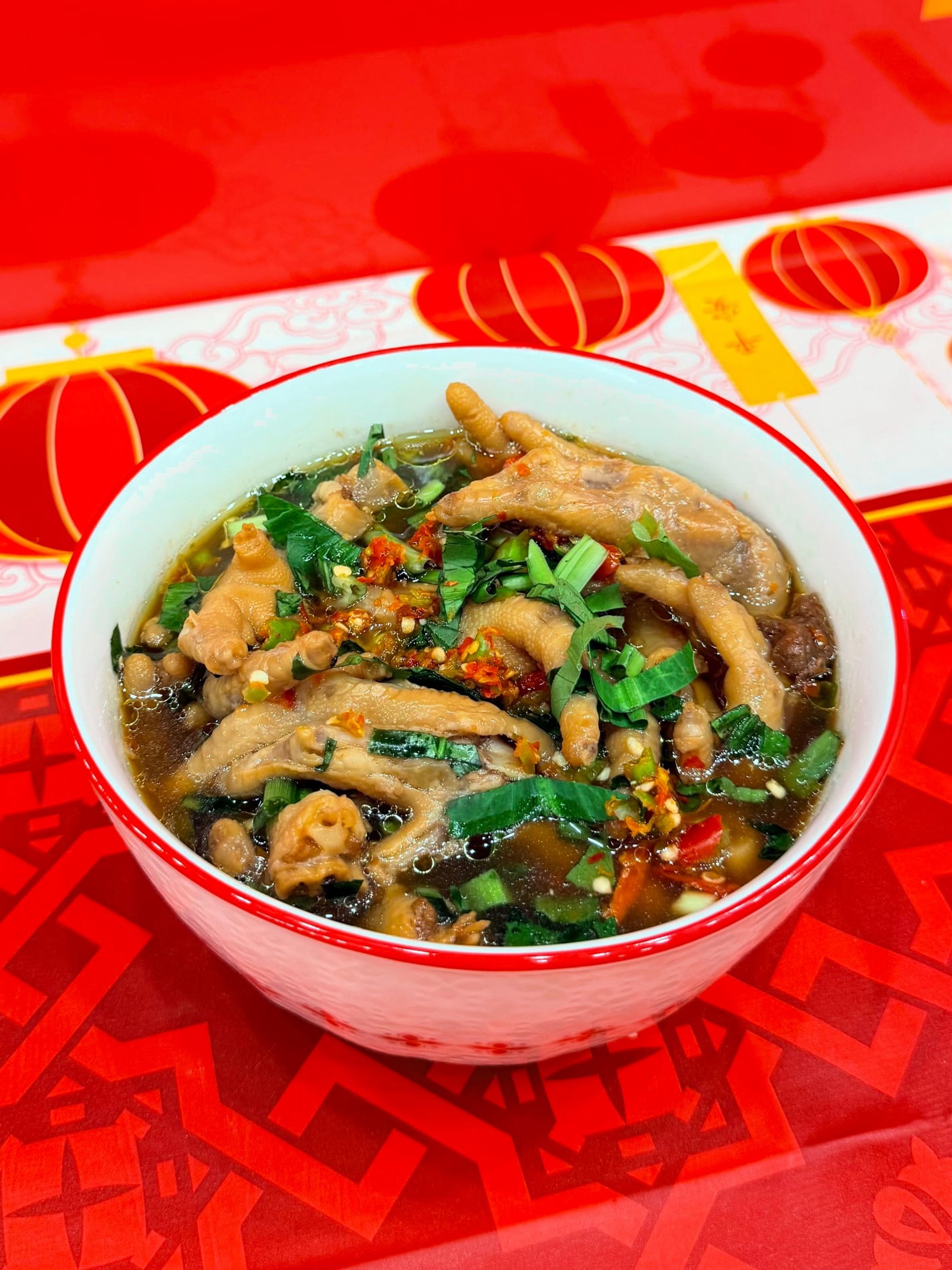 ซุปเปอร์ตีนไก่น้ำดำ