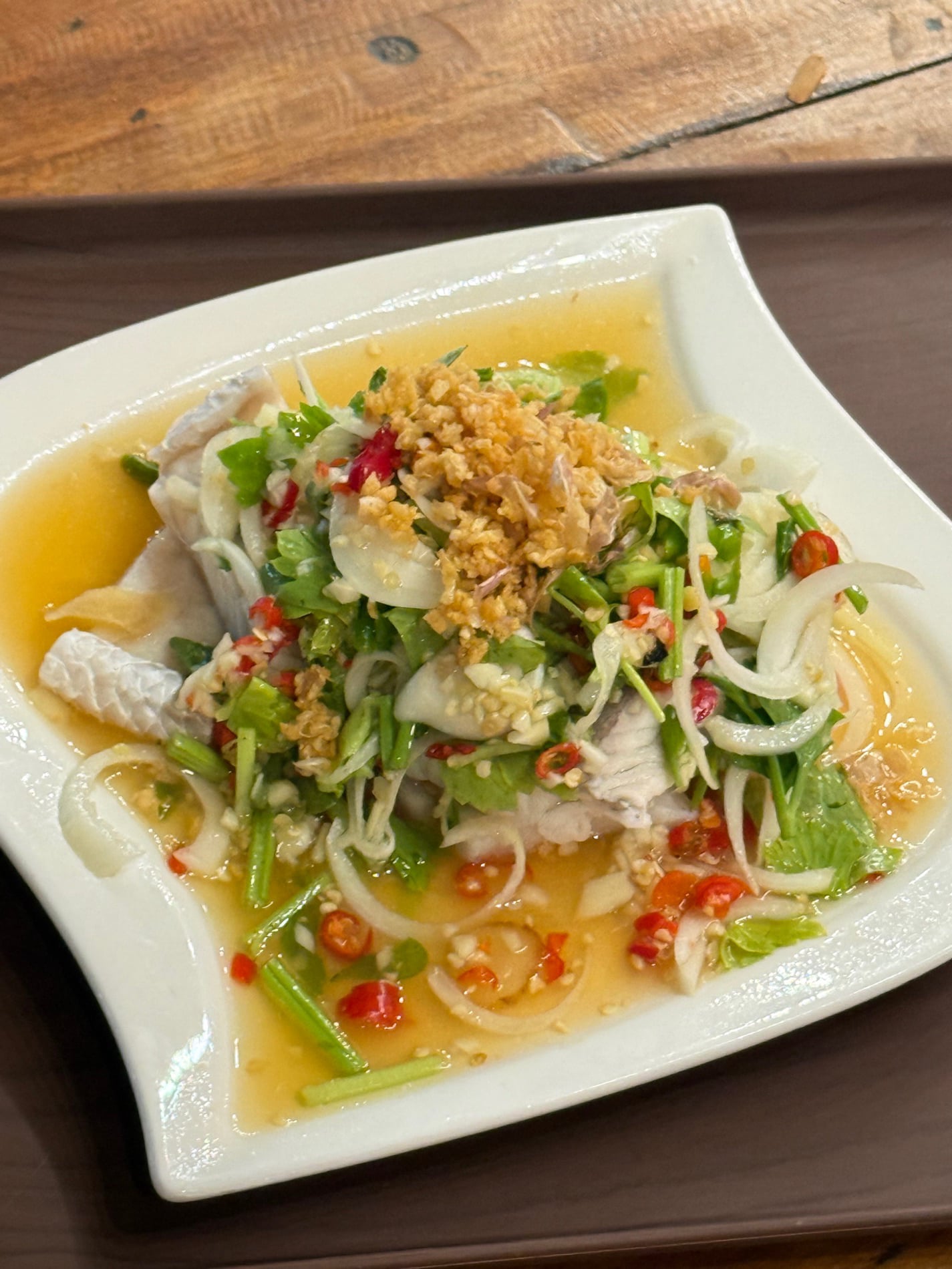 ยำเนื้อปลากระพง